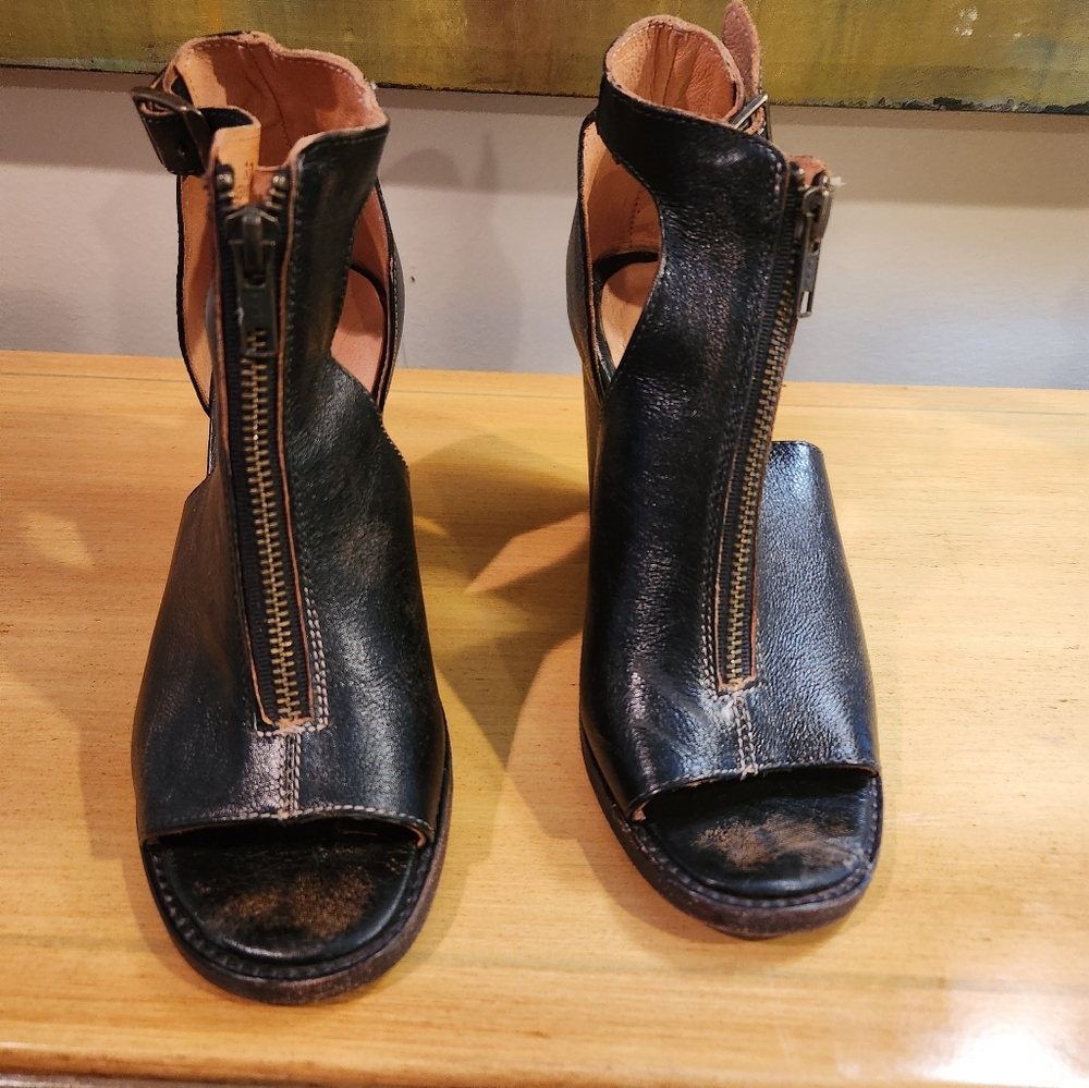 BedStu Sandals size 8.5